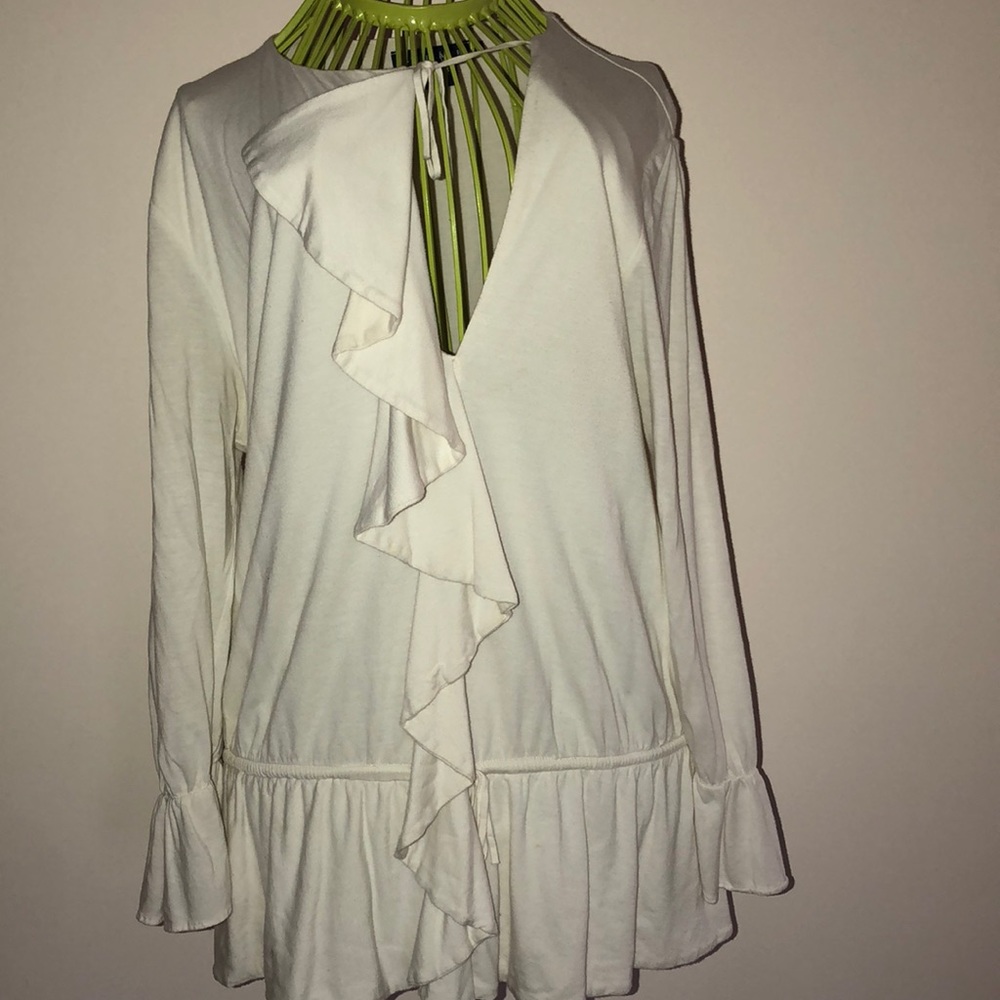 Long sleeve shirt with ruffles